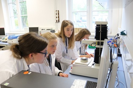 Wie und woran arbeitet man eigentlich in einem Forschungsinstitut?