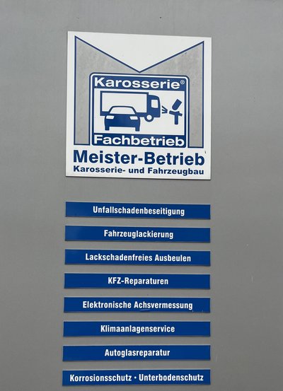 Karosserie-und Fahrzeugbaumechaniker/in / Lackierer/in